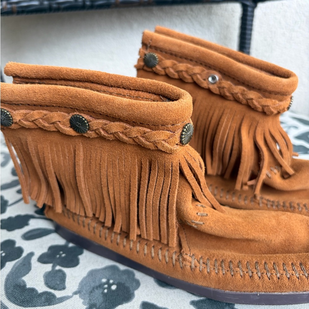 Minnetonka Brown Suede Fringe Bootie Moccasins - Picture 10 of 17